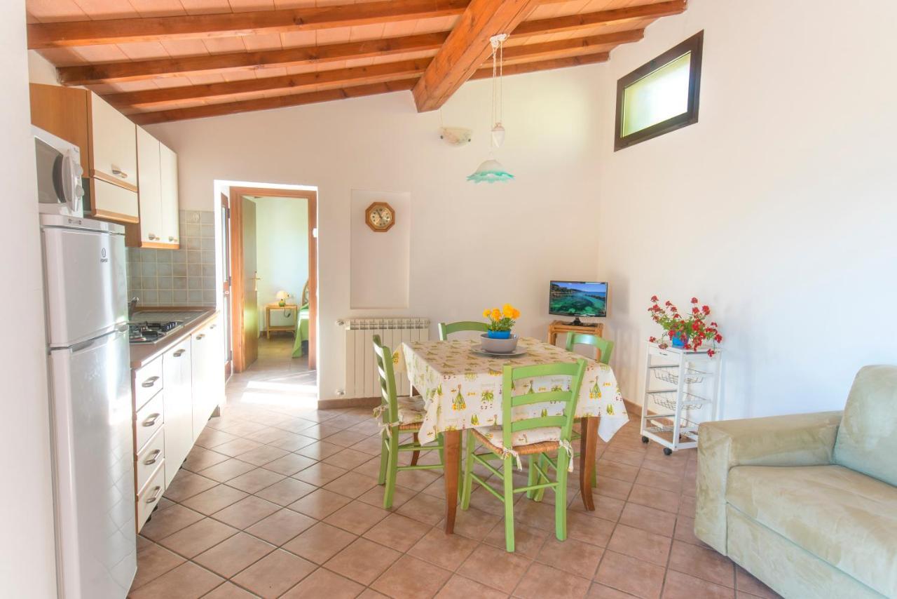 פורטופראיו Appartamenti Bellavista By Helloelba מראה חיצוני תמונה